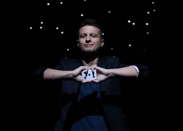 las-vegas-mat-franco-magic-reinvented-nightly-show-ticket