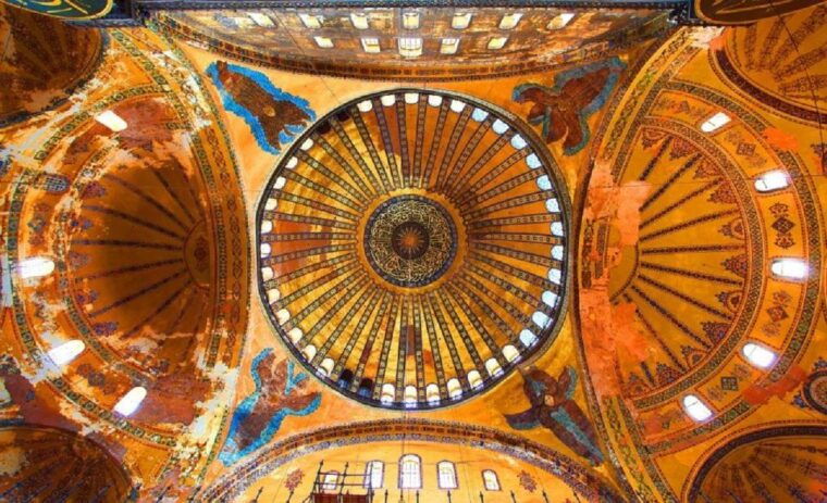 layover-private-guided-istanbul-city-tour-with-transfers