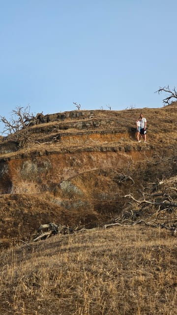 light-hike-with-local-guide