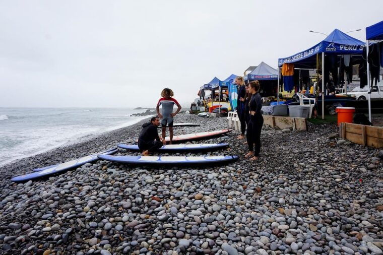 lima-surfing-on-the-coast-of-lima