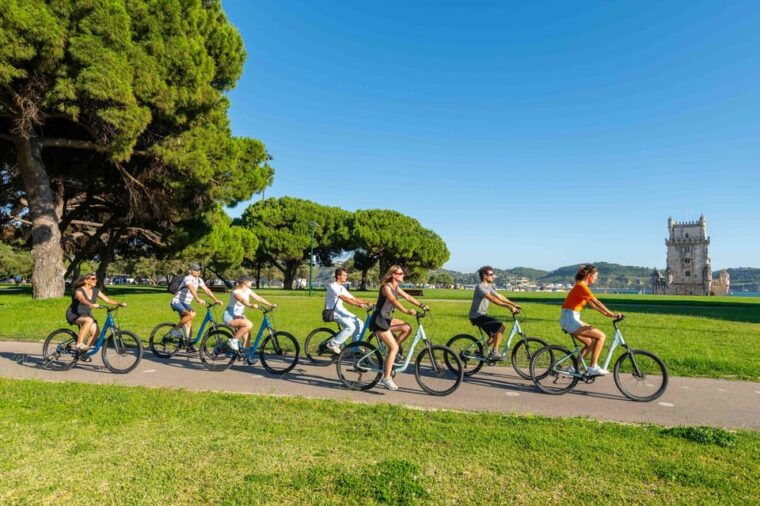 lisbon-bike-tour-downhill-downtown-lisbon-to-belem