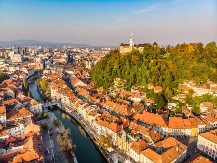 ljubljana-2-5h-walking-tour-with-local-guide-2