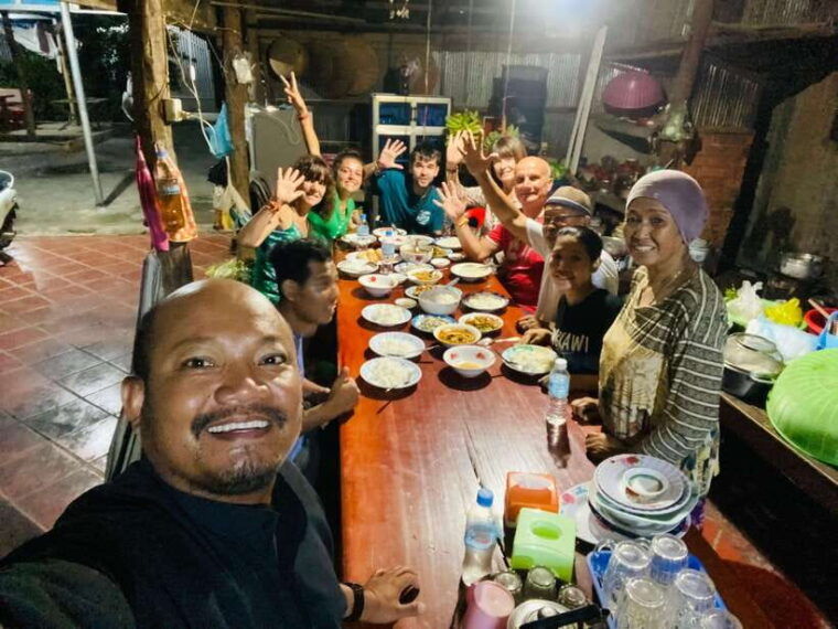 local-tuk-tuk-experience-bamboo-train-bats-killing-caves
