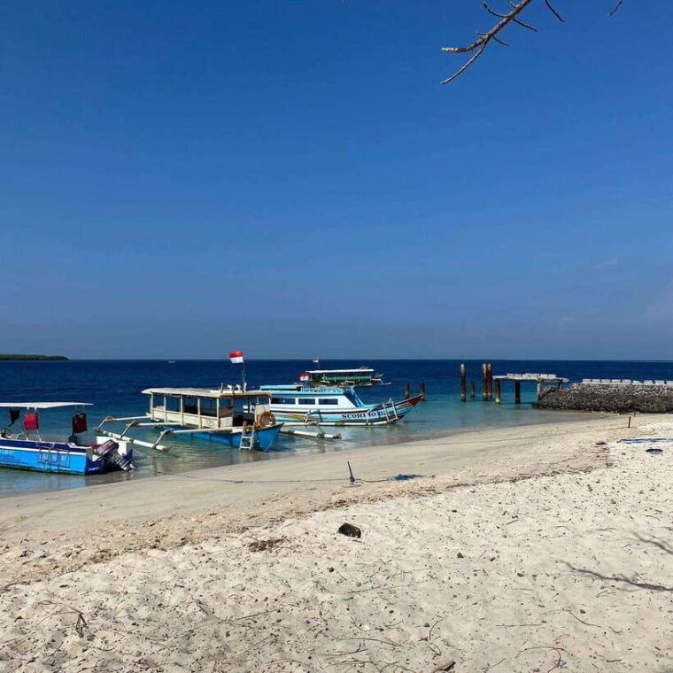 lombok-pink-beach-boat-trip-full-day-snorkeling