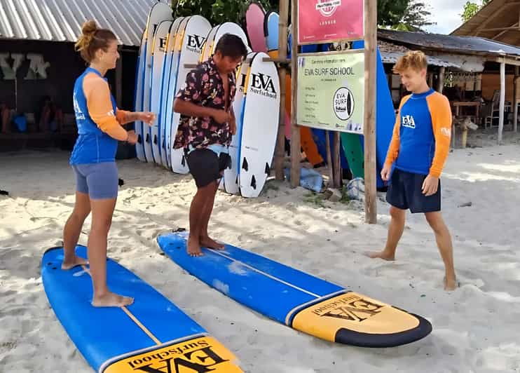 lombok-surf-lesson-for-beginner-in-selong-blanak-beach