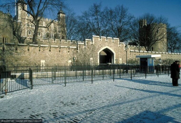 london-christmas-sights-and-sounds-of-london-tour
