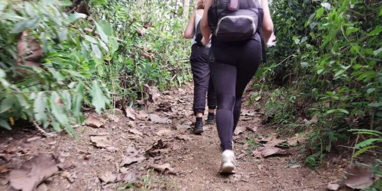 luang-prabang-hiking-off-the-beaten-track-with-picnic-lunch