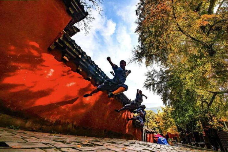luoyang-grottoshaolintemple-private-self-guided-tour-by-car