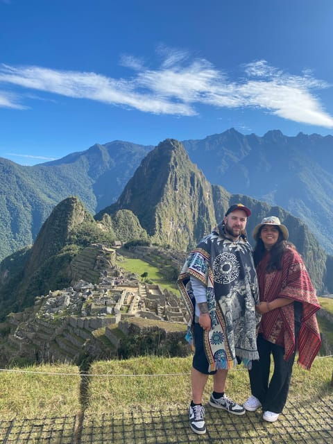 machu-picchu-group-guided-tour