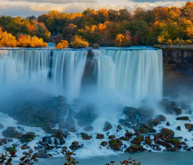 maid-of-the-mist-jetboat-ride-lunch-ice-cream-included-2
