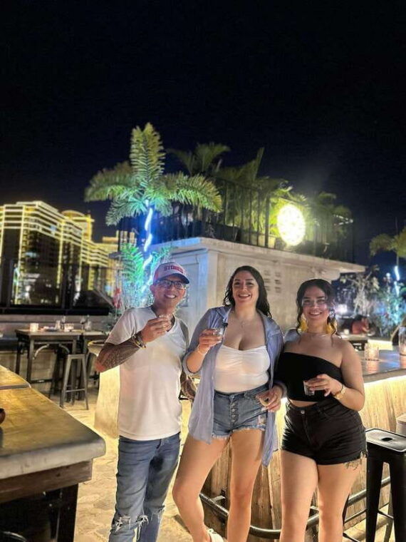 makati-rooftop-bar-hopping-tour-with-venus