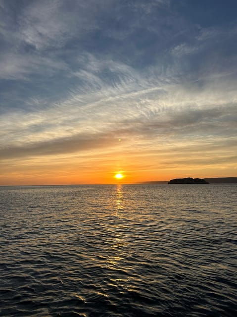 marseille-sunset-catamaran-cruise-dinner-drinks