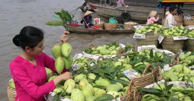 mekong-delta-tour-cai-rang-floating-market-2-days-1-night
