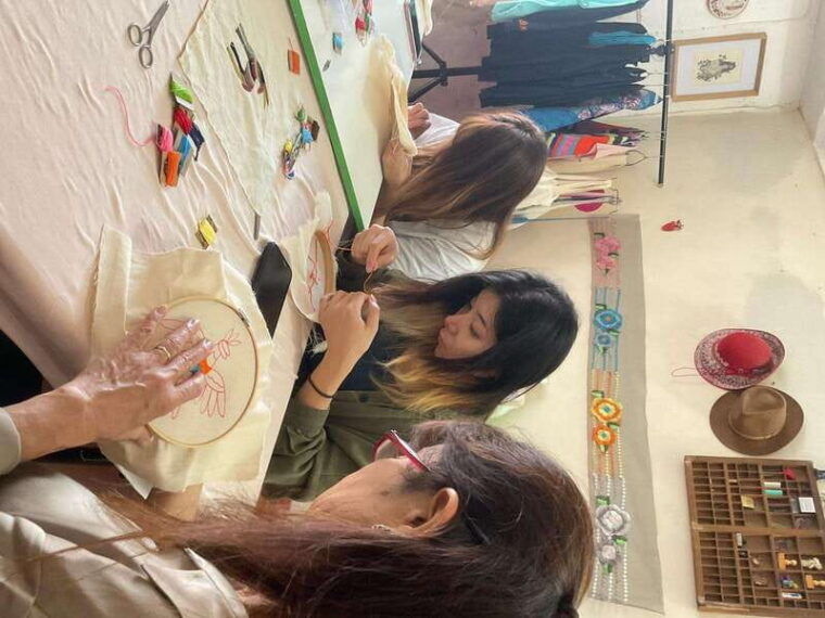 mexican-embroidery-workshop-from-merida-yucatan