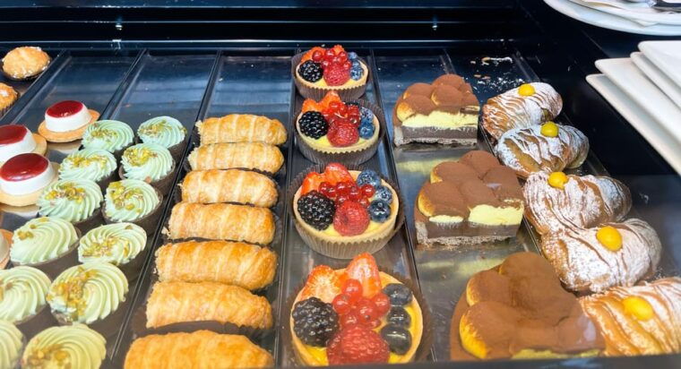 milan-food-tour-with-pasta-pizza-cannoli-and-tiramisu