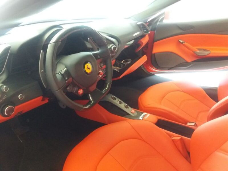 milan-test-drive-a-ferrari-488-on-a-race-track