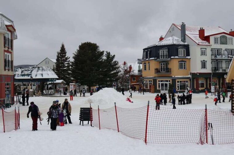 montreal-guided-skiing-or-snowboarding-in-quebec-forests