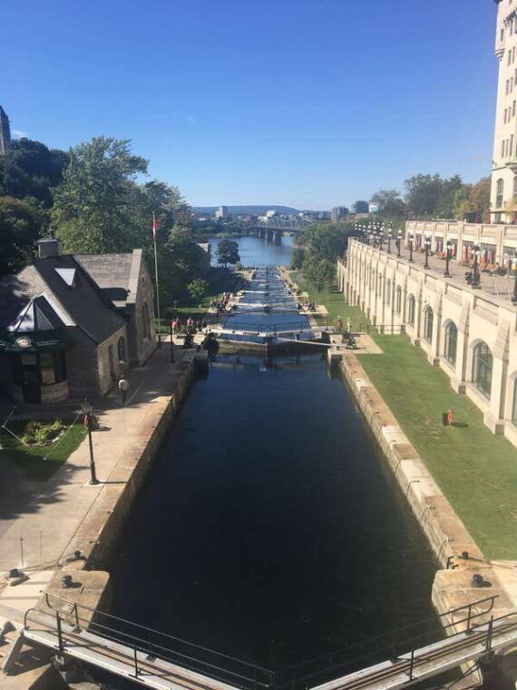 montreal-private-day-tour-to-ottawa