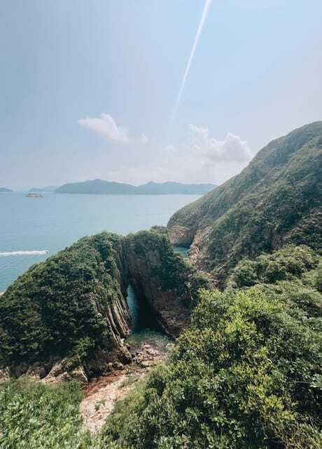 mountains-lover-hiking-in-hong-kong