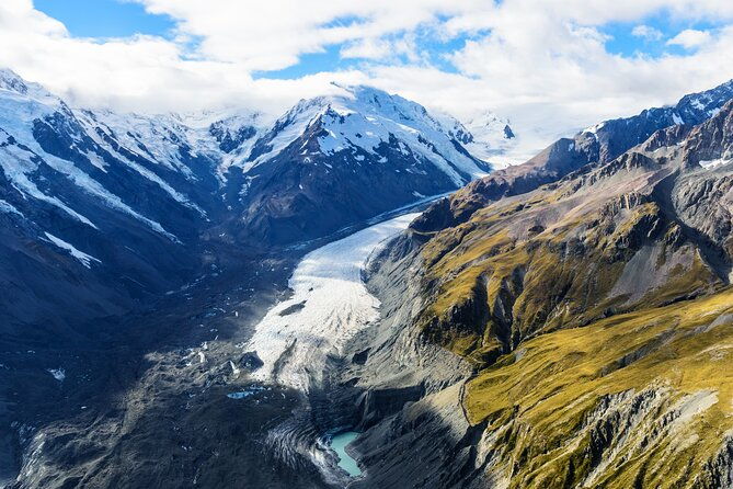 Mt Cook One Way Tour From Christchurch Via Lake Tekapo - Transport and Group Dynamics