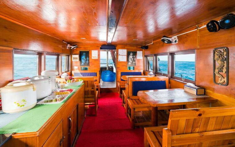 mu-ko-ang-thong-private-day-charter-in-classic-thai-yacht