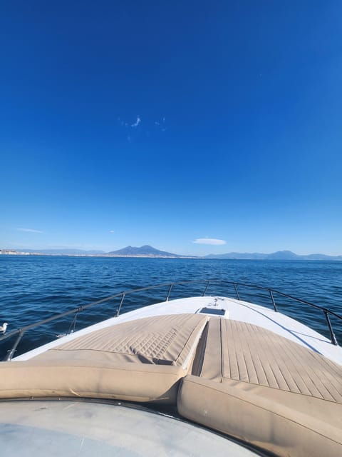 naples-city-boat-tour-with-aperitif