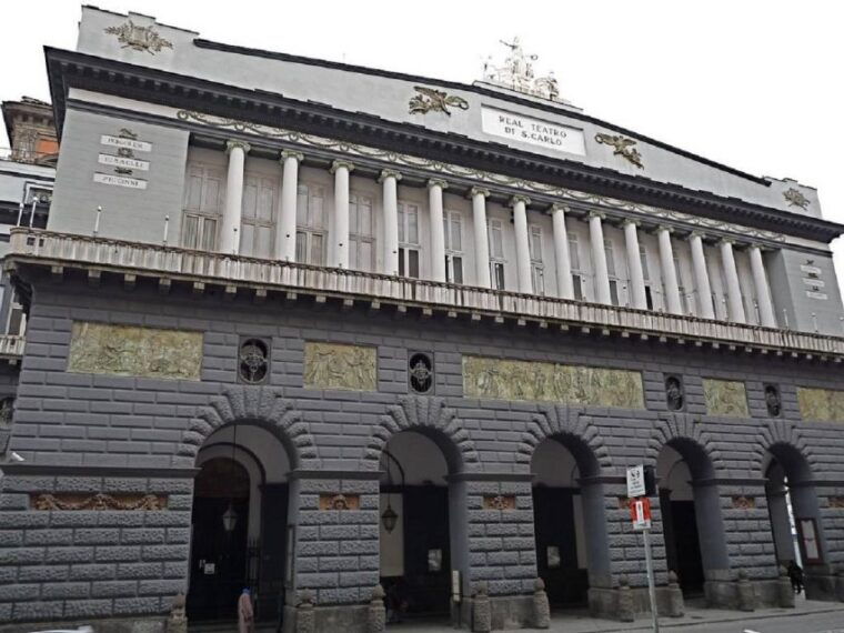 naples-full-day-city-tour-with-pompeii-and-sorrento