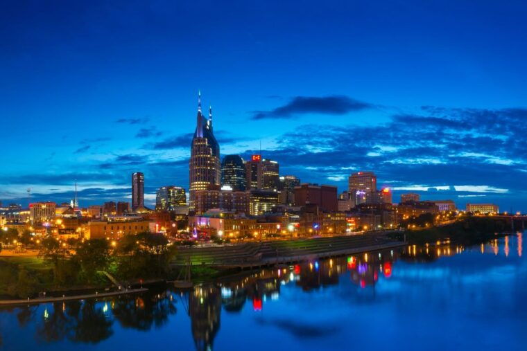 nashville-music-city-nighttime-trolley-tour