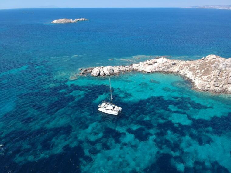 naxos-luxury-catamaran-day-trip-with-lunch-and-drinks
