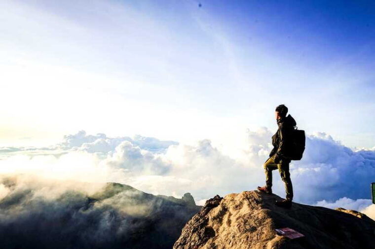 new-route-the-shortcut-route-up-mount-agungs-peak-3142m