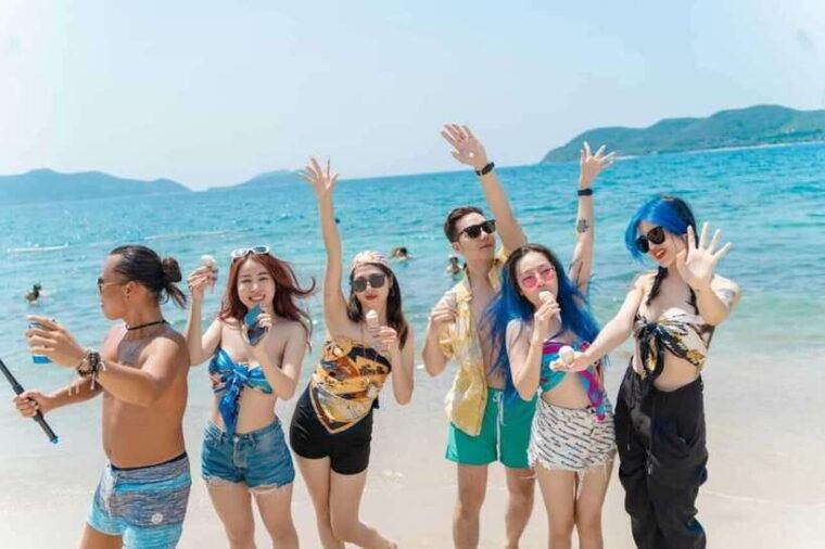 nha-trang-island-hopping-boat-tour-with-snorkeling-lunch