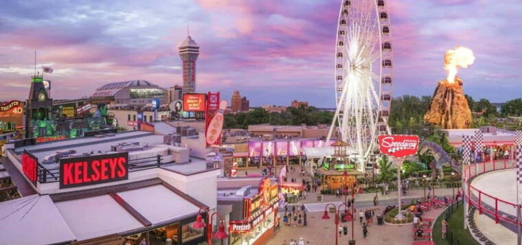 niagara-falls-canada-clifton-hill-6-attraction-fun-pass