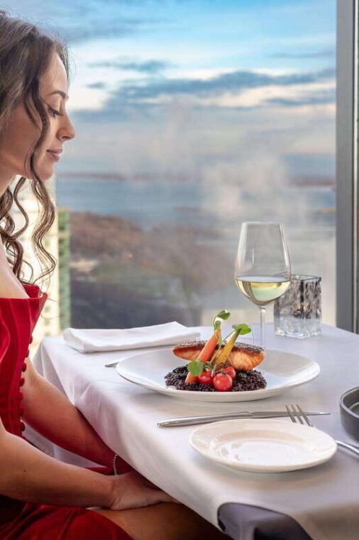 niagara-falls-canada-dining-experience-at-the-watermark-2