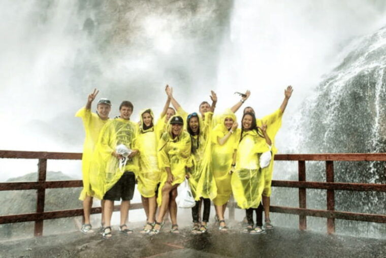 niagara-falls-usa-highlights-tour-with-boat-ride-cave-2