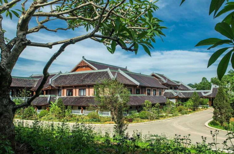 ninh-binh-full-day-tour-from-hanoi-visit-all-highlights