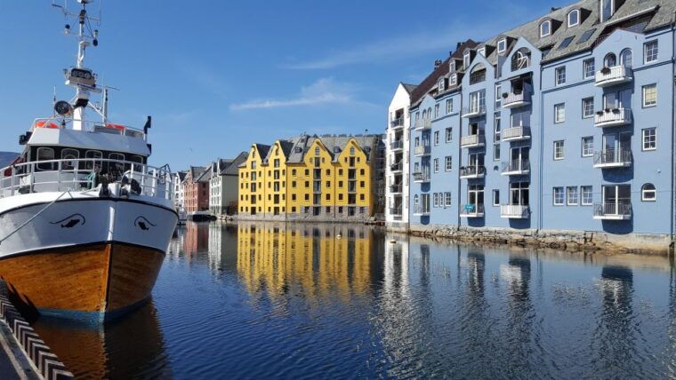 norwegian-coastal-cities-smartphone-audio-guide-app