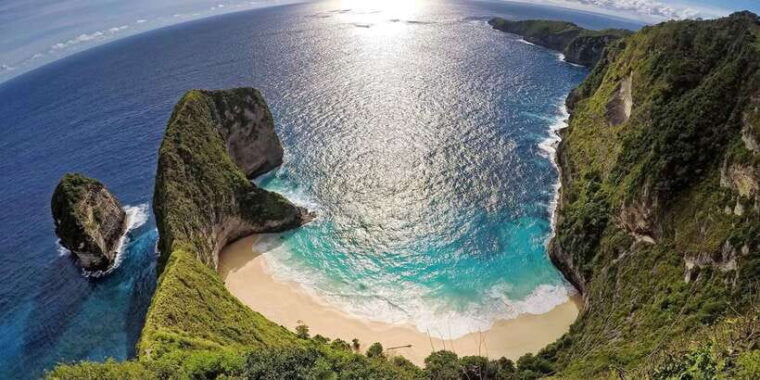 nusa-penida-private-car-hire-with-driver