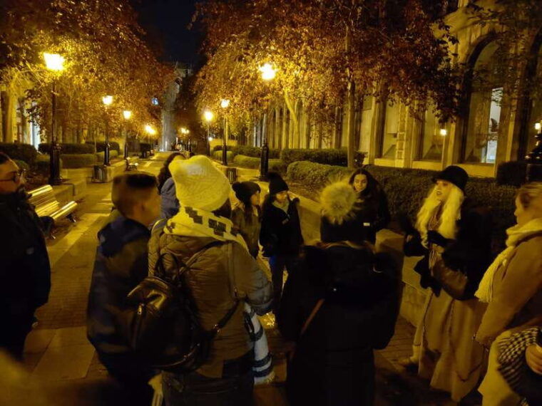old-montreal-traditional-ghost-walk-of-the-haunted-city