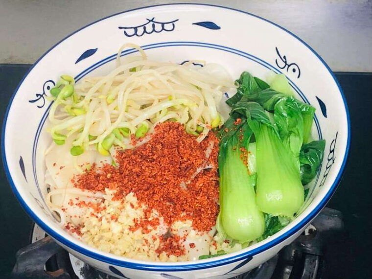 online-cooking-class-hand-pulled-noodles-by-sunflower-li