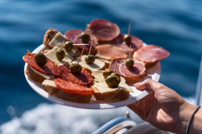 opatija-lovran-boat-trip-to-secluded-beaches-on-cres-island
