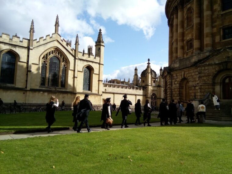 oxford-university-guided-small-group-walking-tour