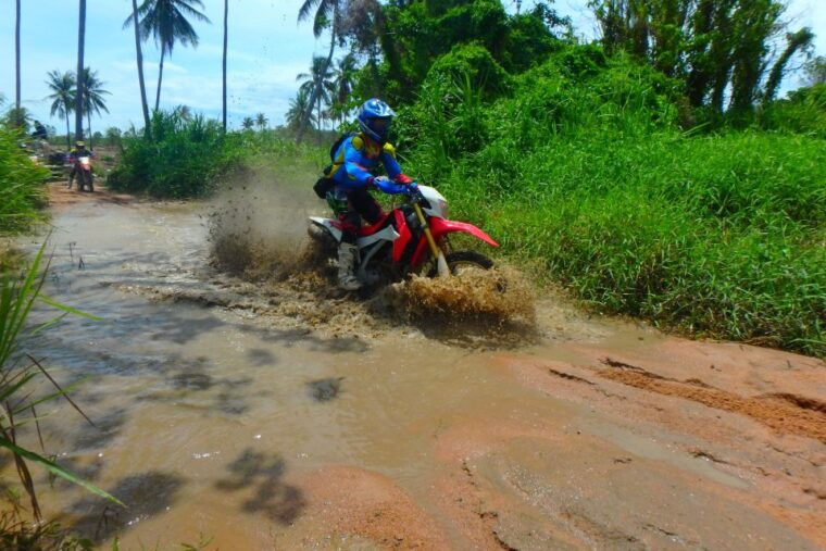 pattaya-half-day-guided-enduro-tour-with-meal