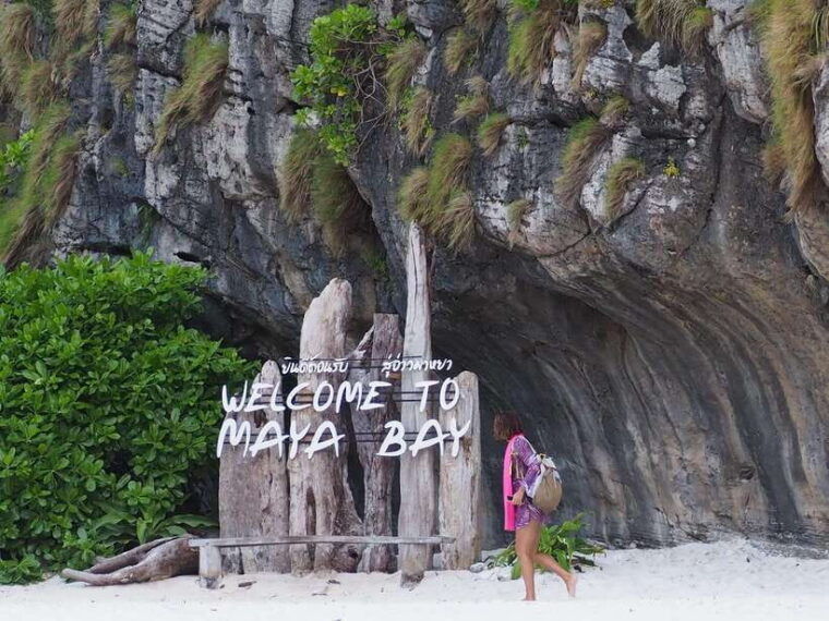phi-phi-island-luxury-private-wooden-boat-rental