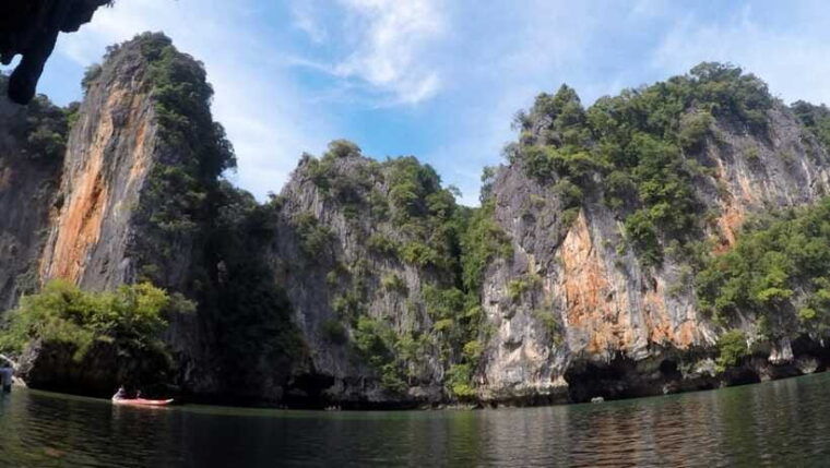 phuket-james-bond-island-day-trip-by-speedboat-and-canoe