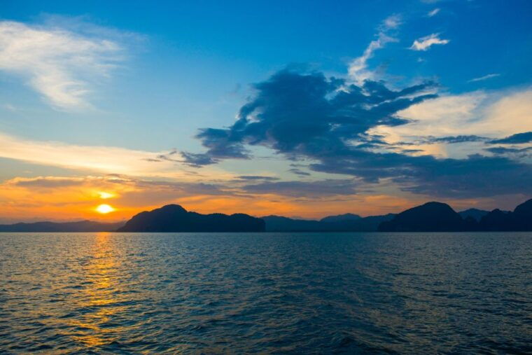 phuket-james-bond-island-luxury-sunset-cruise