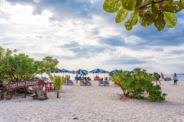 phuket-khai-islands-premium-full-day-excursion