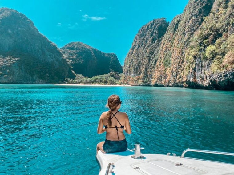 phuket-phi-phi-bamboo-islands-boat-tour-lunch-drinks