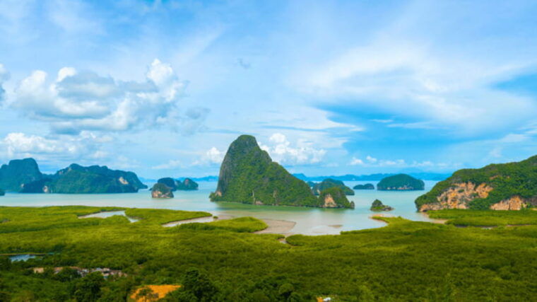 phuket-private-luxury-vintage-boat-trip-to-phang-nga-bay