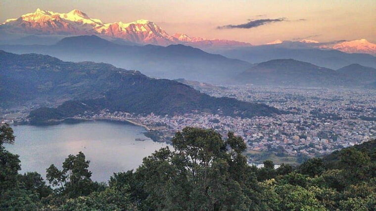 pokhara-city-sightseeing-group-bus-tour
