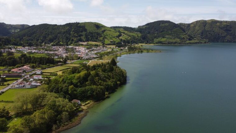 ponta-delgada-half-day-4x4-sete-cidades-trip